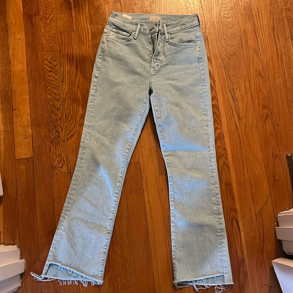 MOTHER - Insider crop step fray come out and play Jeans - Picture 1 of 4